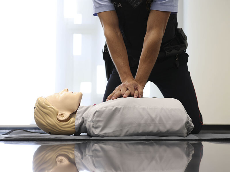 Suport Vital Bàsic amb DEA (SVB+DEA)