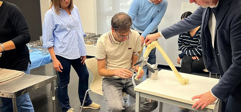 Instrumentació en I'Artroplastia Unicompartimental de Genoll Oxford