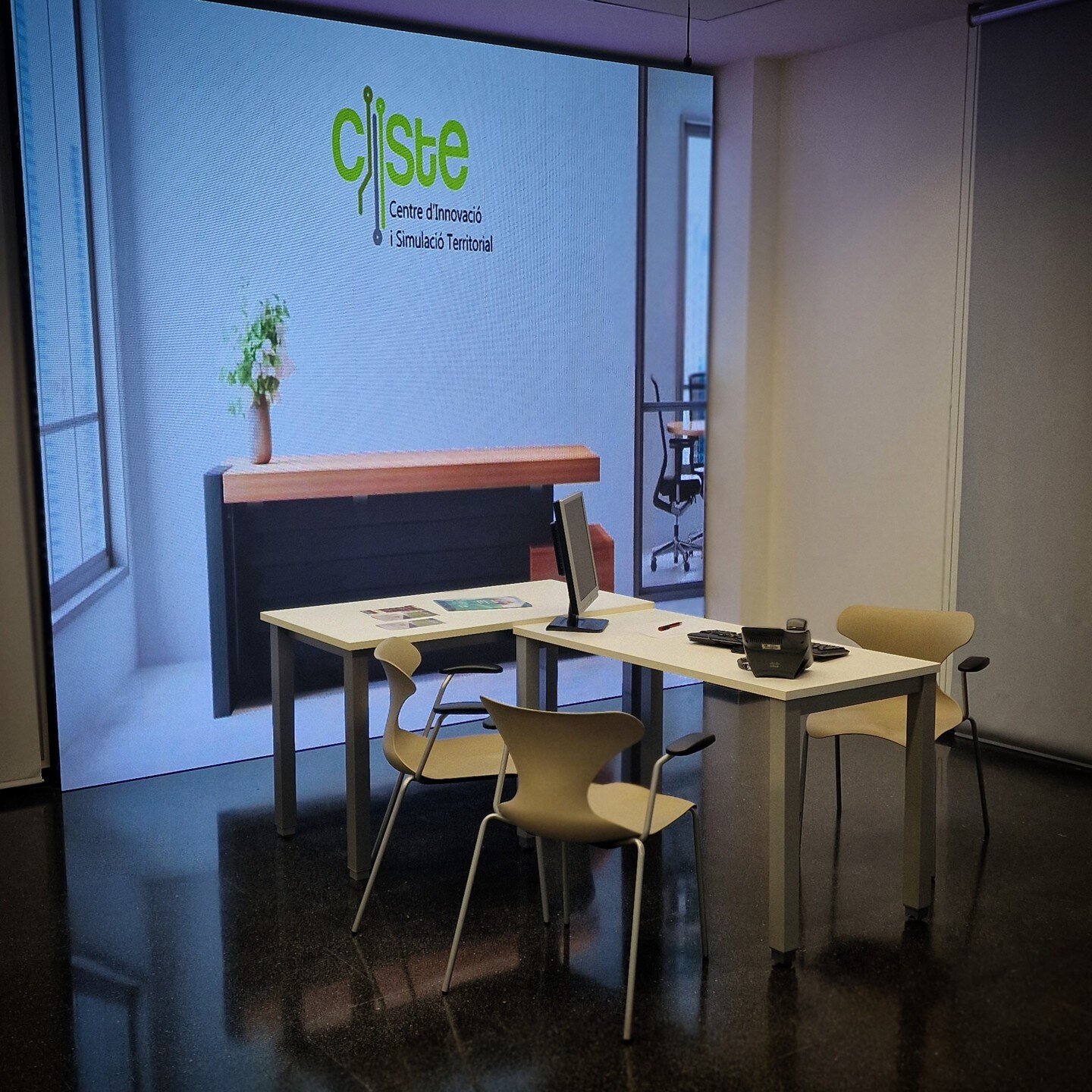 Millora Professionalització atenció al pacient entorn sanitari